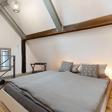 Apartment Altes Pfarrhaus - Kelterhaus *